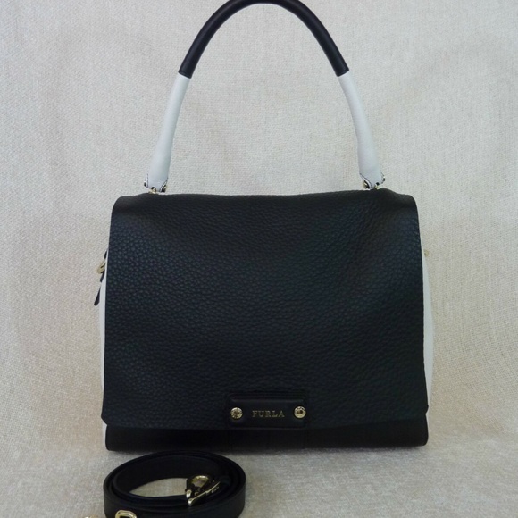 NEW FURLA Penelope Black/White Pebbled Leather Shoulder Bag MADE IN ITALY FURLA - Picture 5 of 12